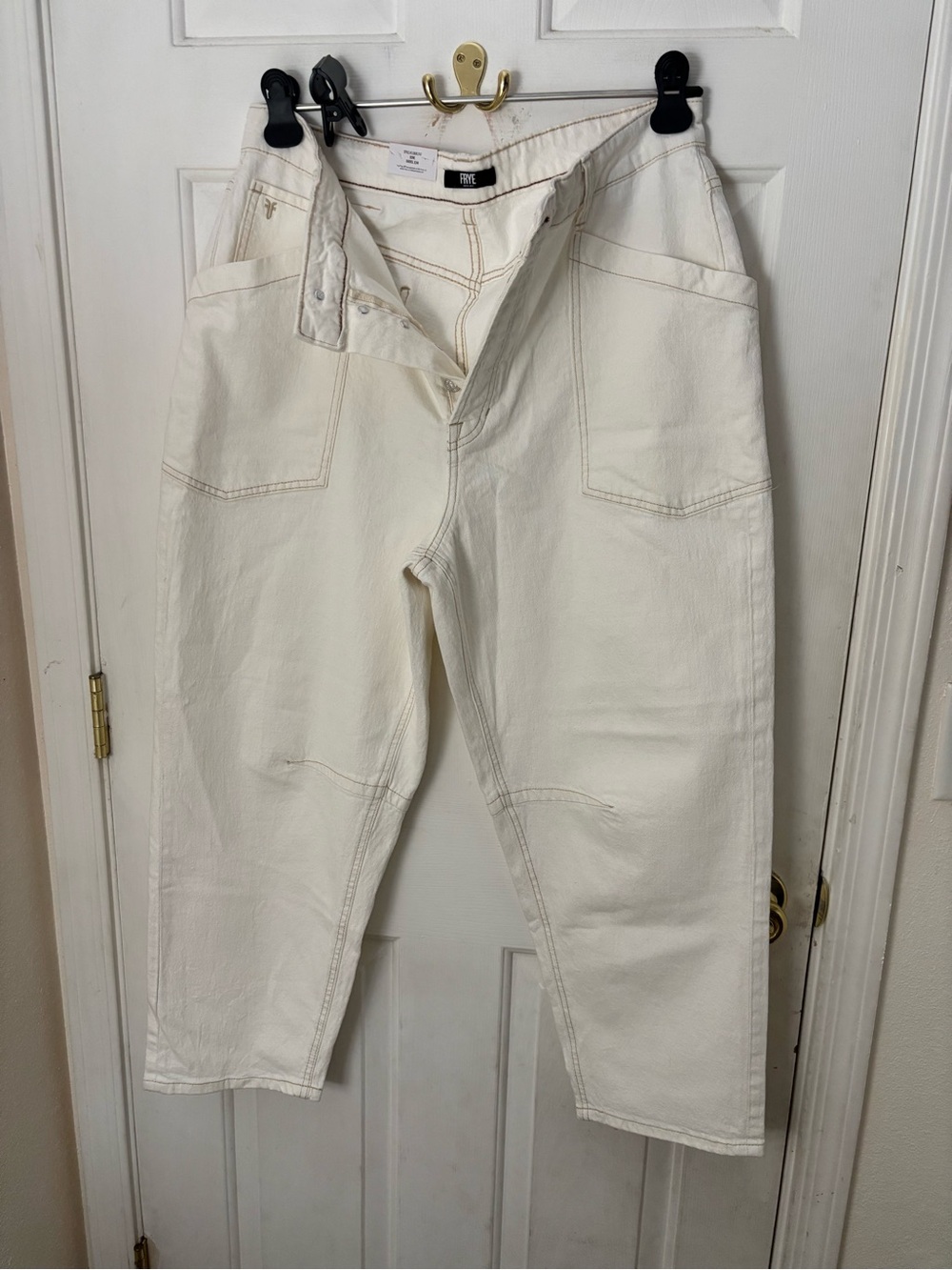 Frye Cream barrel jeans